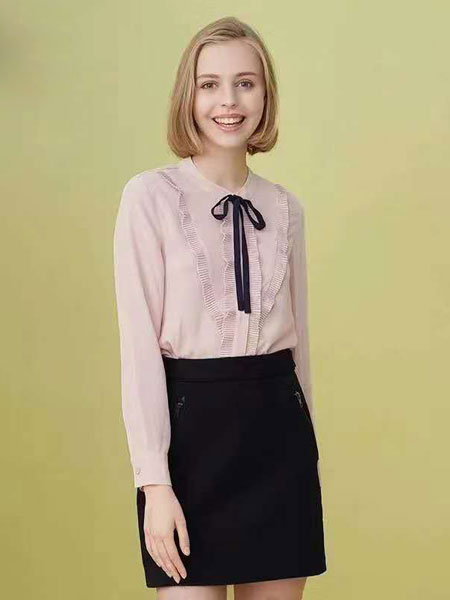 拉维妮娅女装品牌2020春夏新款纯色气质可爱西装套装 ol风